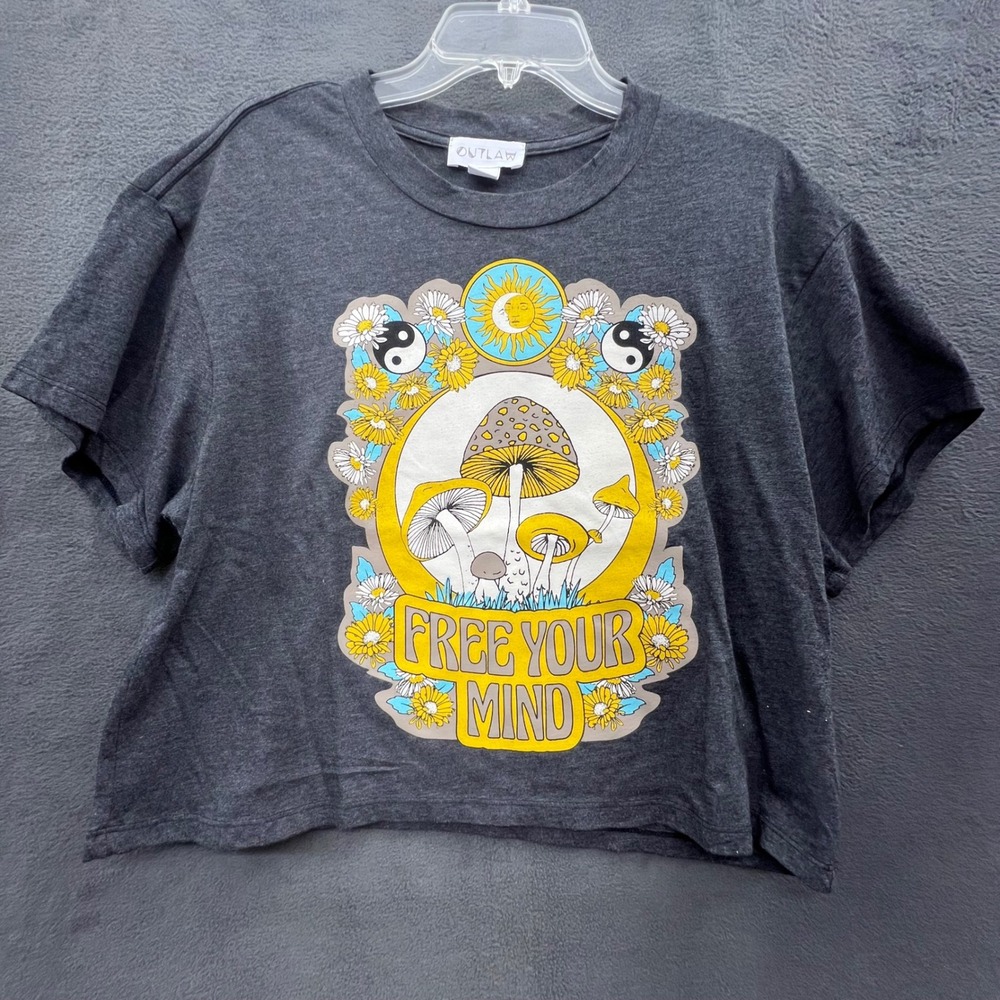Outlaw Gray Graphic Crop Top Mushrooms Sun Yin Yang Boho Womens Medium